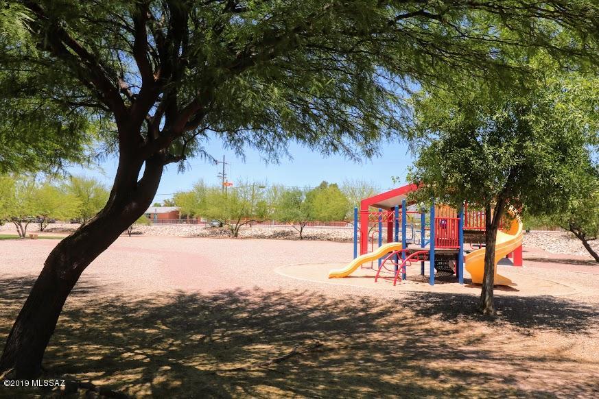 Paseo del Rio - Residential
