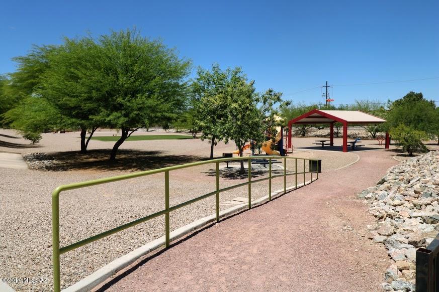 Paseo del Rio - Residential