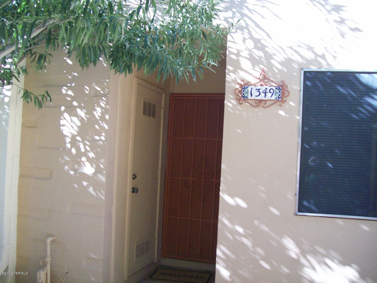 Come check out this cozy, perfectly located 2br/1.5 ba 1037sq ft Townhome located in the heart of the city. Fabulous location near bus, on Cat Tran Route and UofA bike route, close to shopping and of course UofA. Master has pool views from the balcony. Covered patio with w/d in closet on patio. deposit $825, credit check $50, non refundable pet $250.
