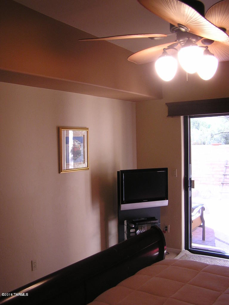 Valle Del Oro Townhomes (1-90) - Residential Lease