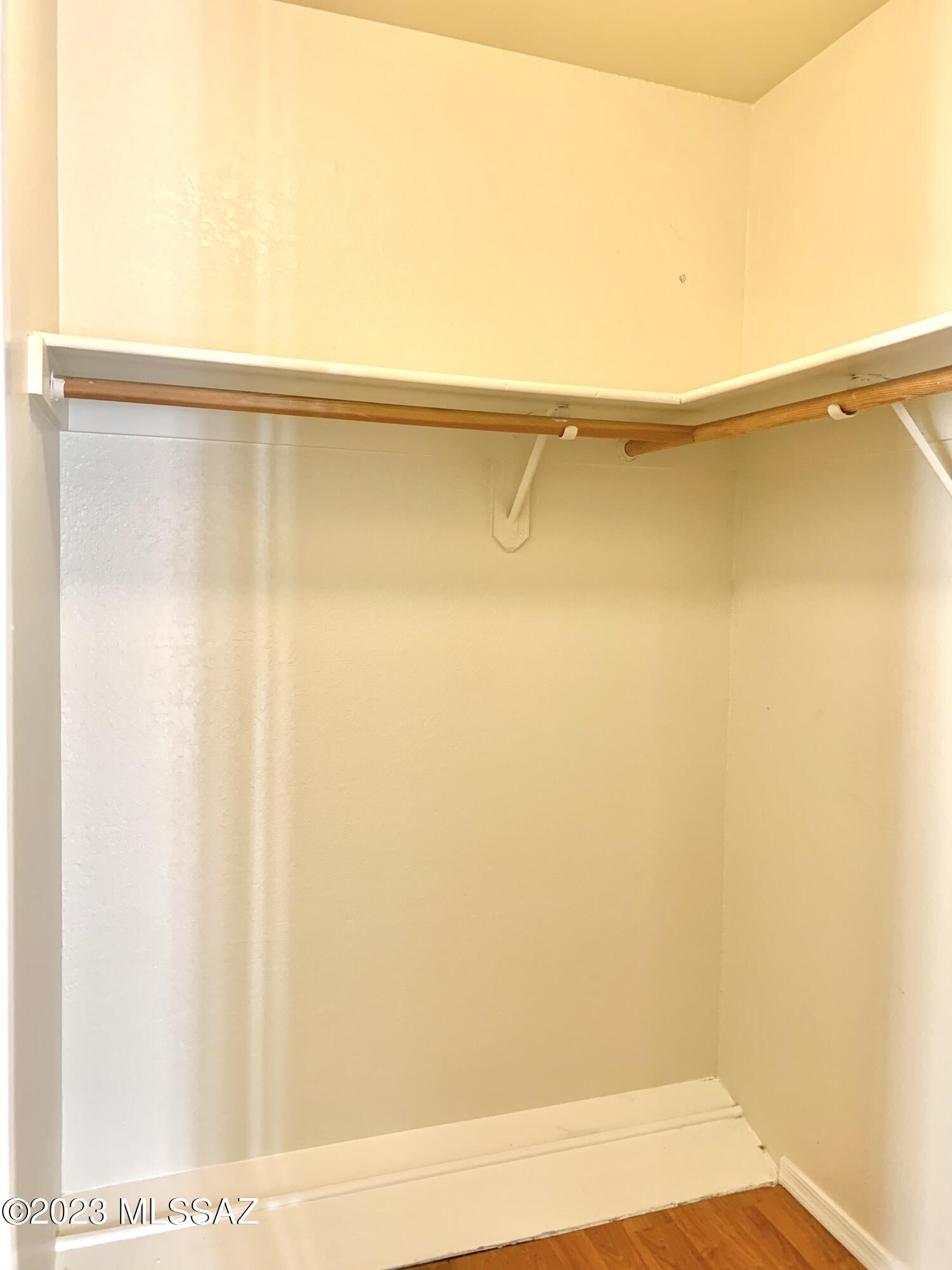 Casitas Real Condos. - Residential Lease