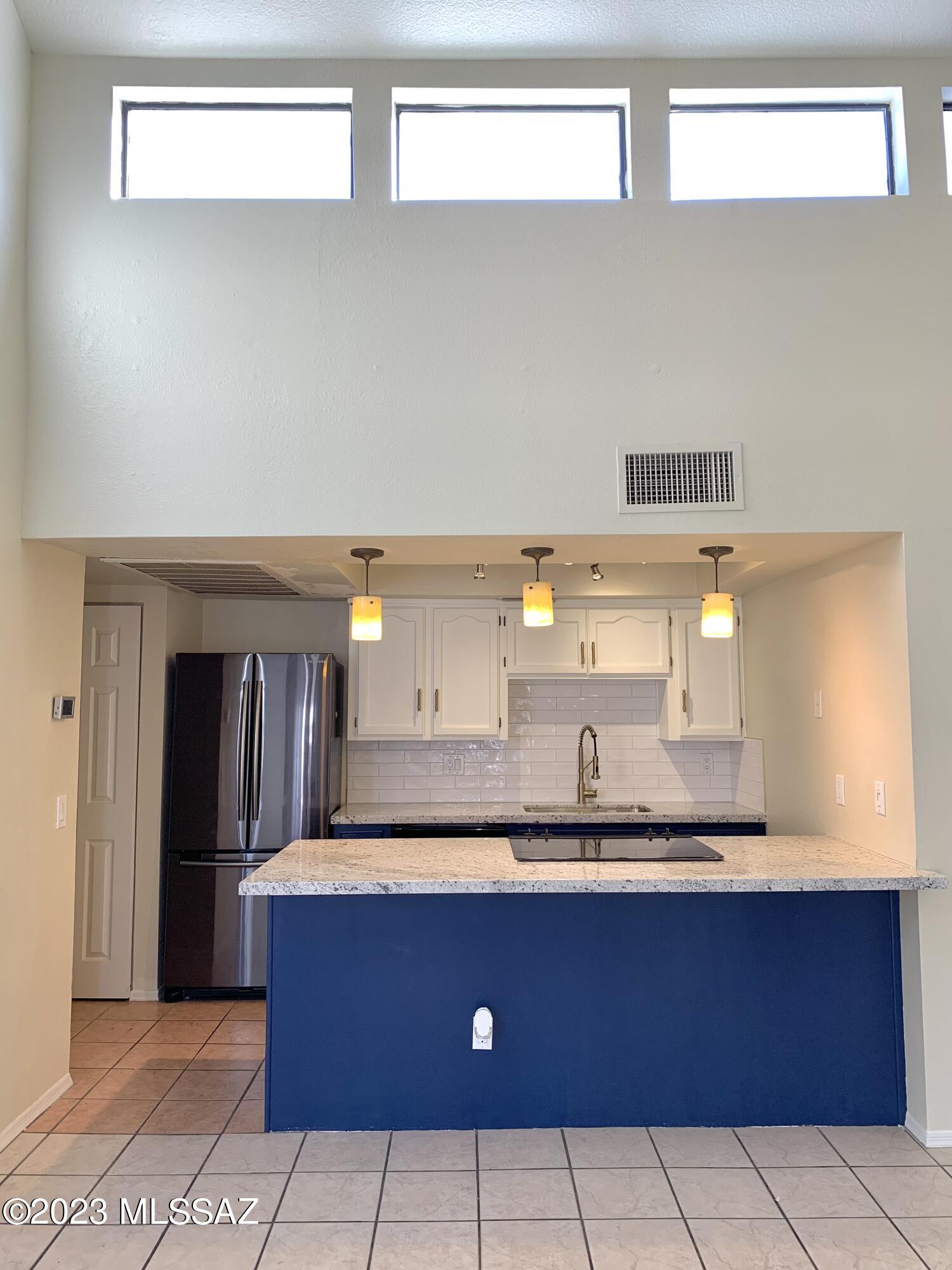 Casitas Real Condos. - Residential Lease