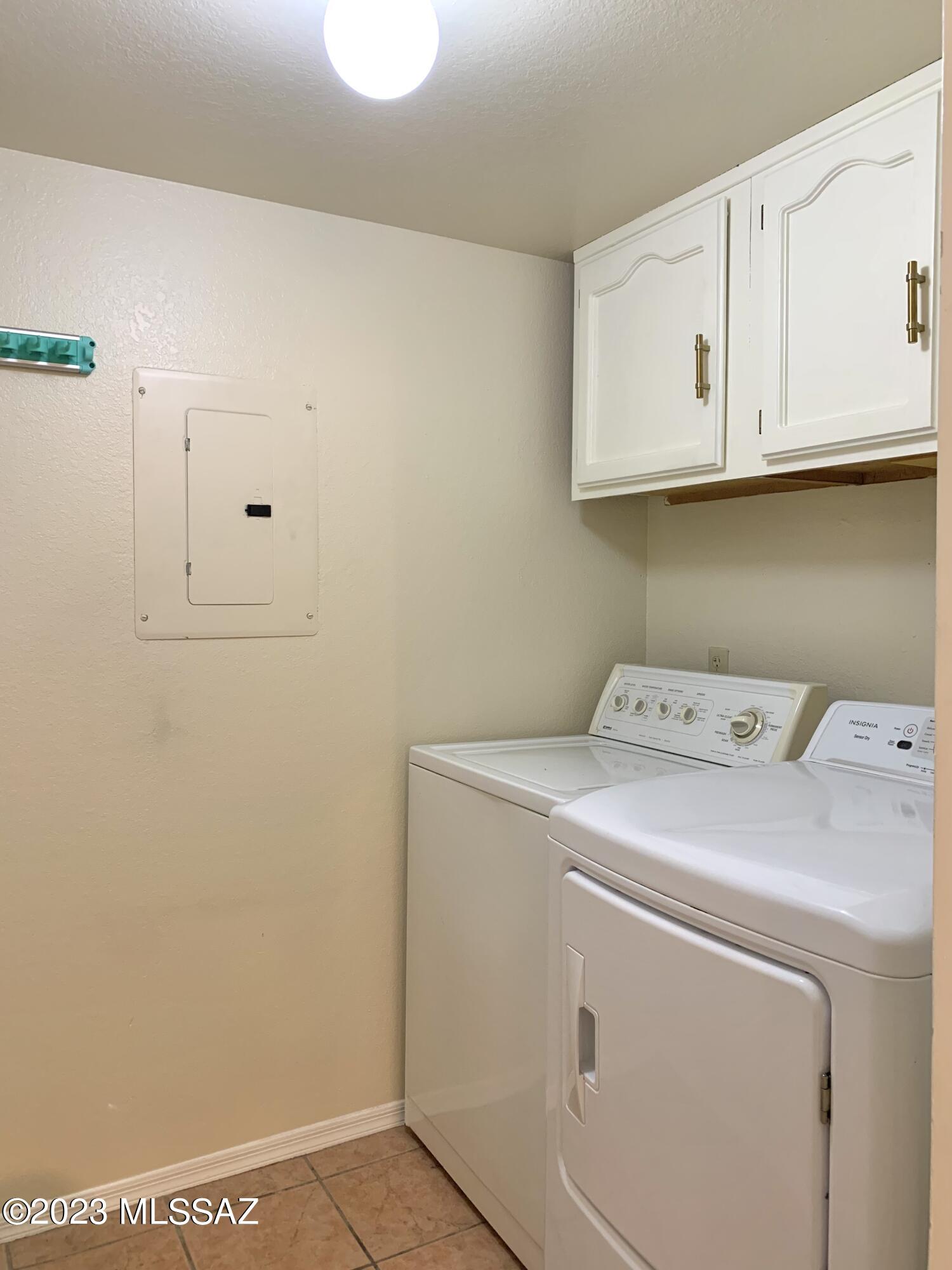 Casitas Real Condos. - Residential Lease