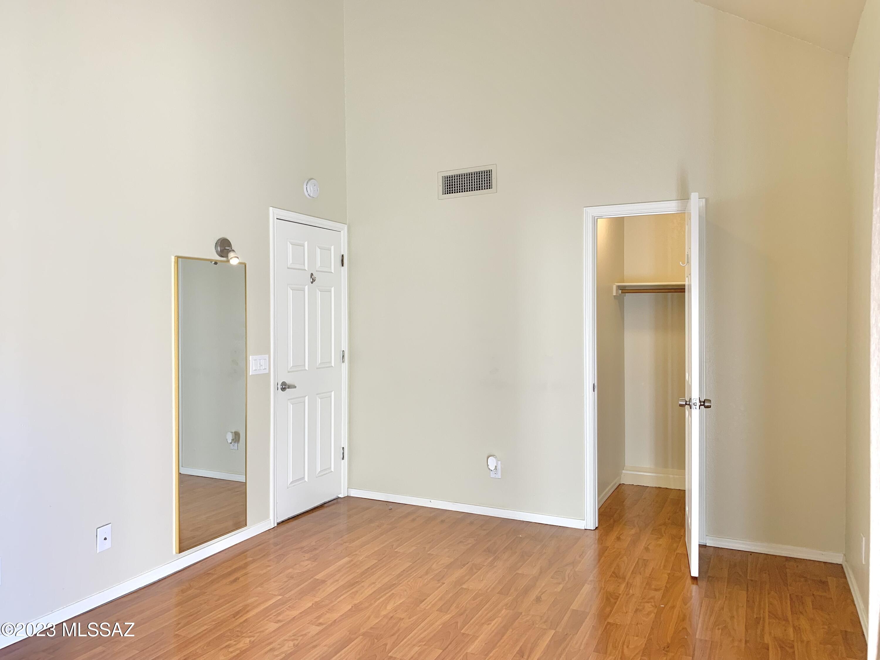 Casitas Real Condos. - Residential Lease