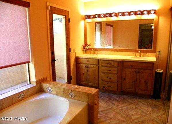 Ventana Shadows (1-80) - Residential Lease