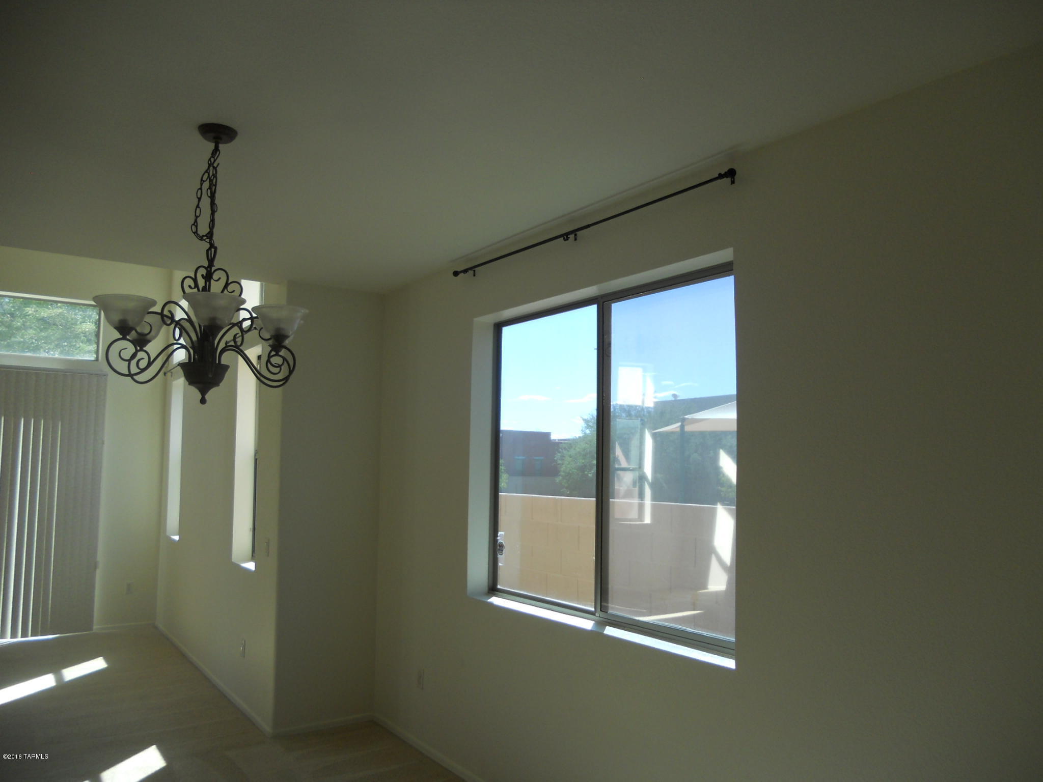 Paseo Estrella (1-104) - Residential Lease