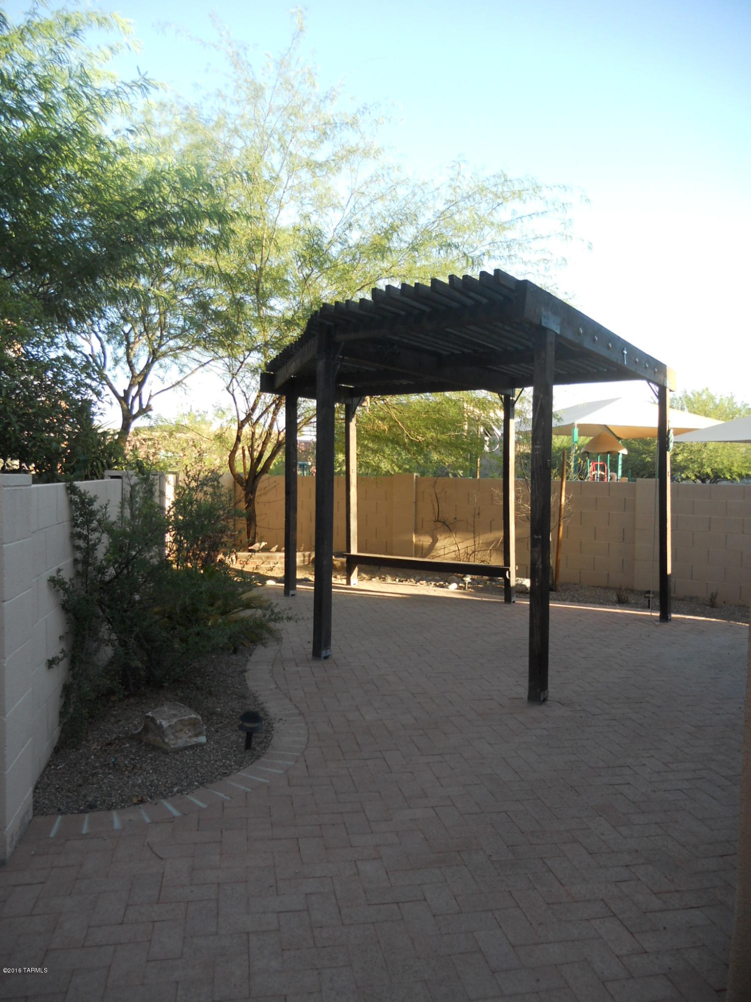 Paseo Estrella (1-104) - Residential Lease