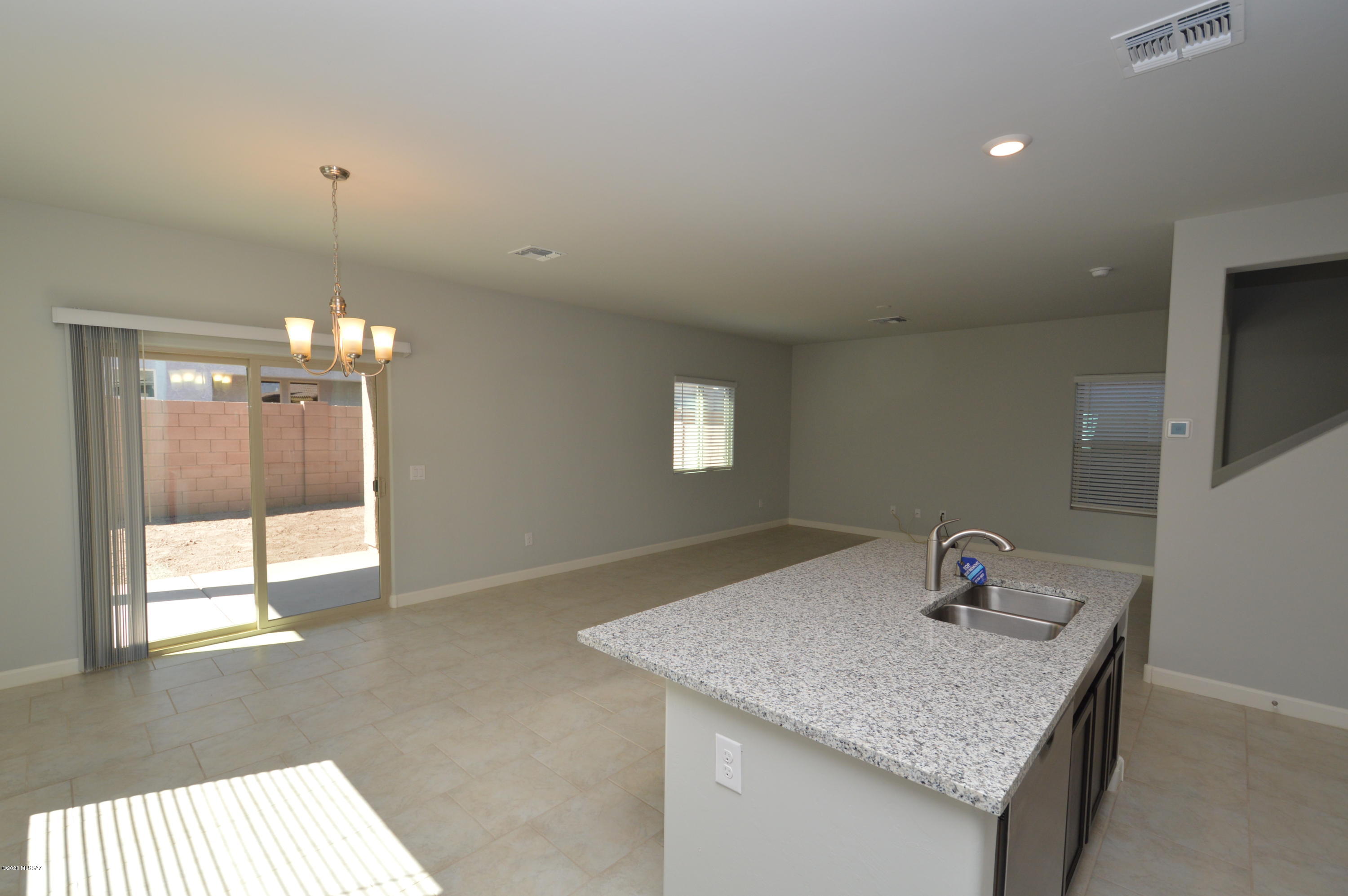Silverbell Crossings SQ20131720884 - Residential Lease