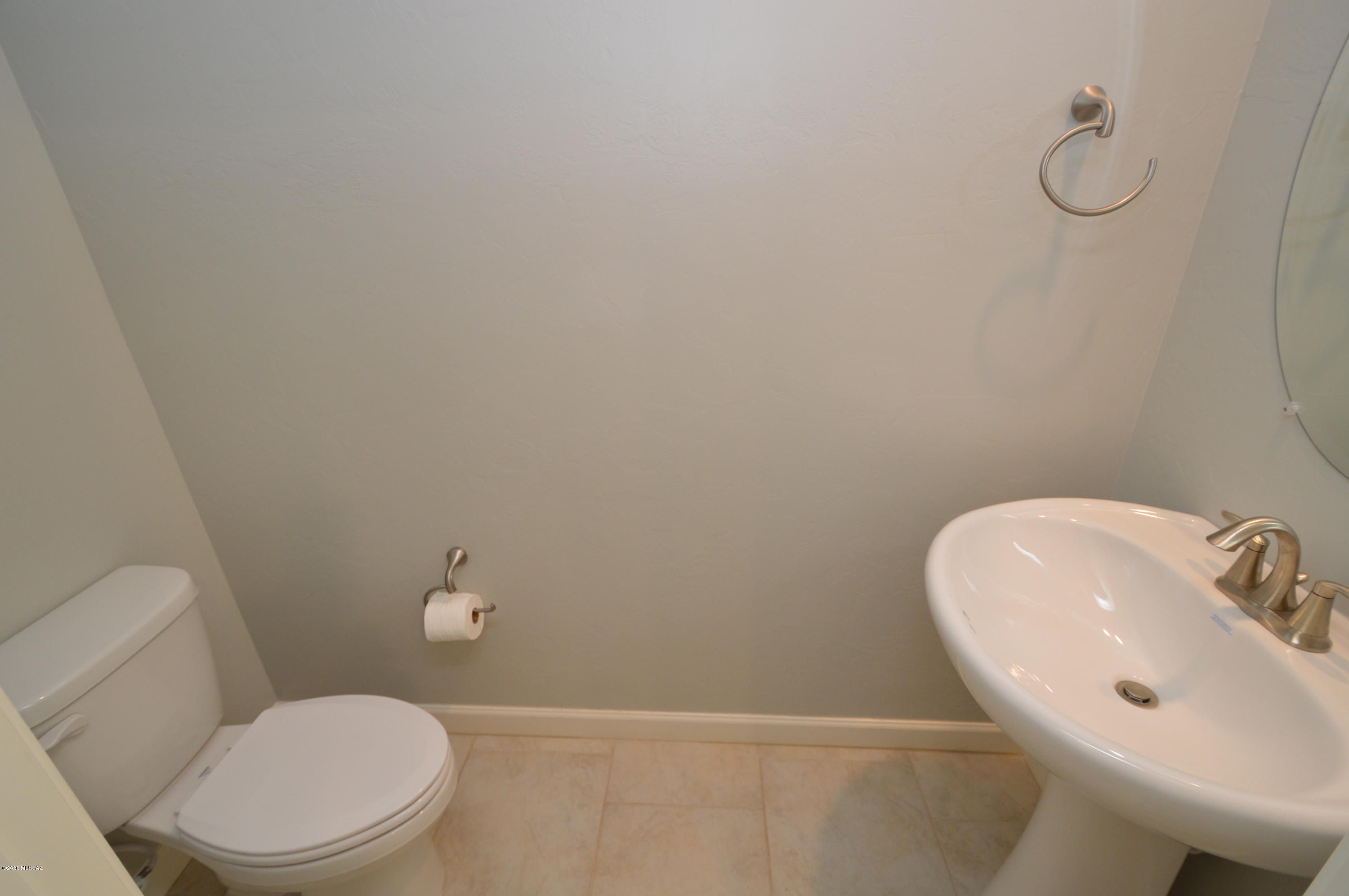 Silverbell Crossings SQ20131720884 - Residential Lease