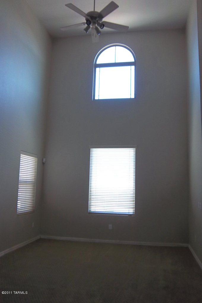 Presidio De Cancion (1-200) - Residential Lease