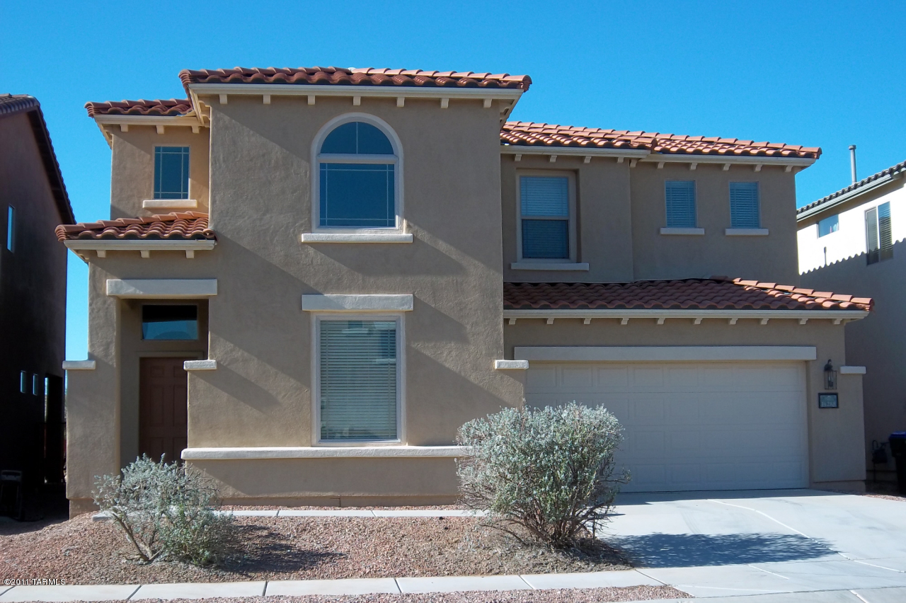 Presidio De Cancion (1-200) - Residential Lease