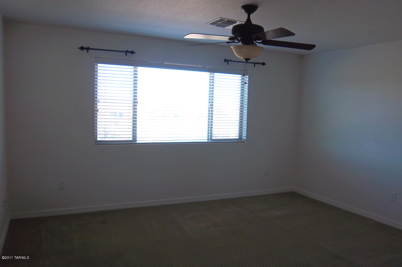 Presidio De Cancion (1-200) - Residential Lease
