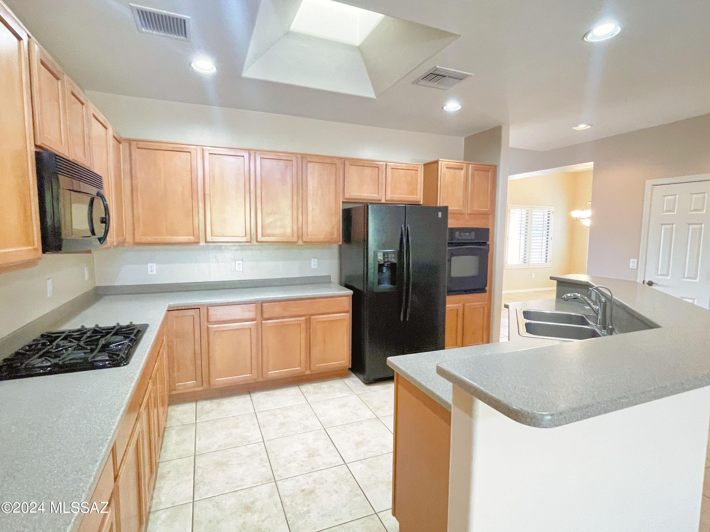 Continental Reserve Block 13 - Residential Lease