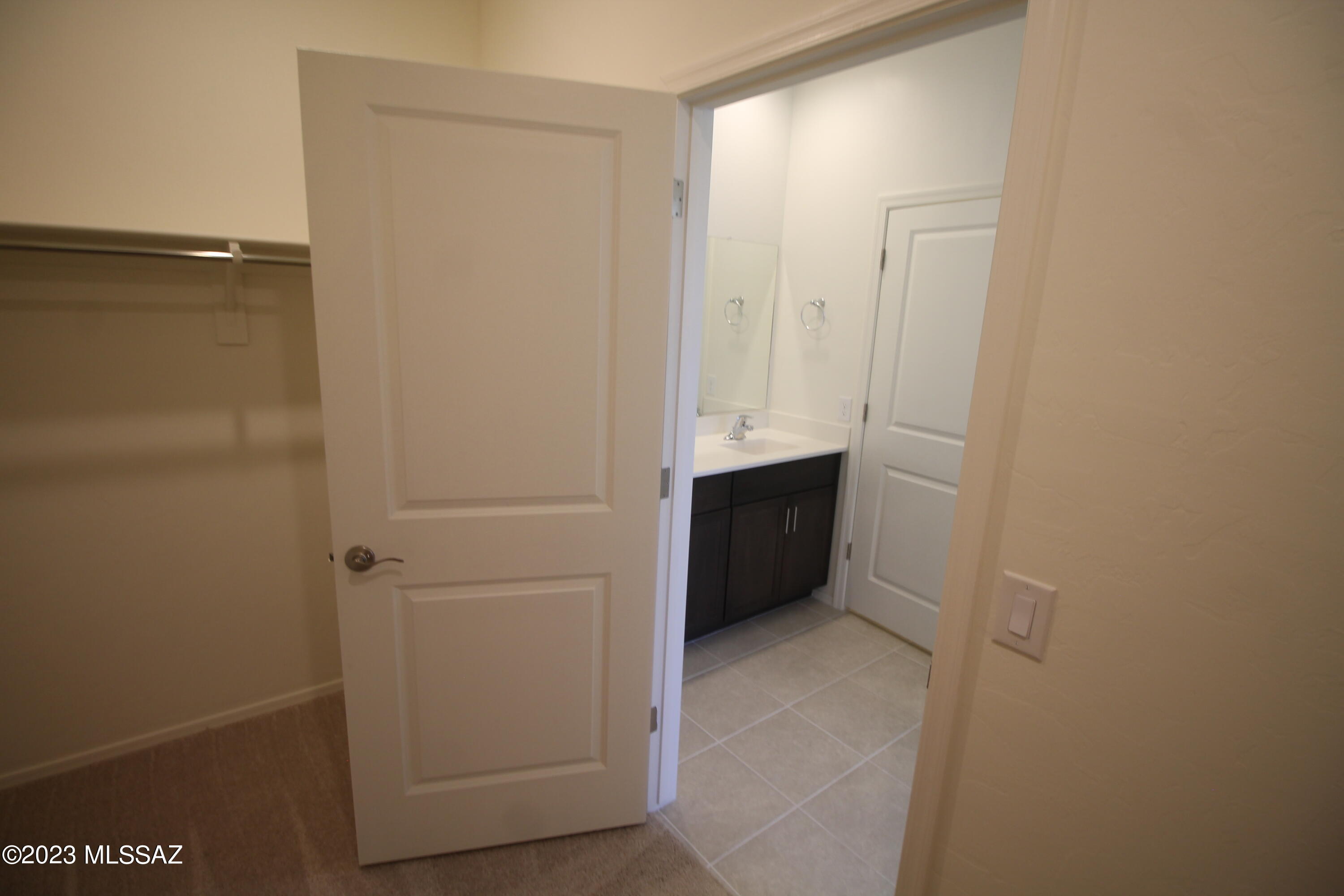 La Estancia De Tucson (1-330) - Residential Lease
