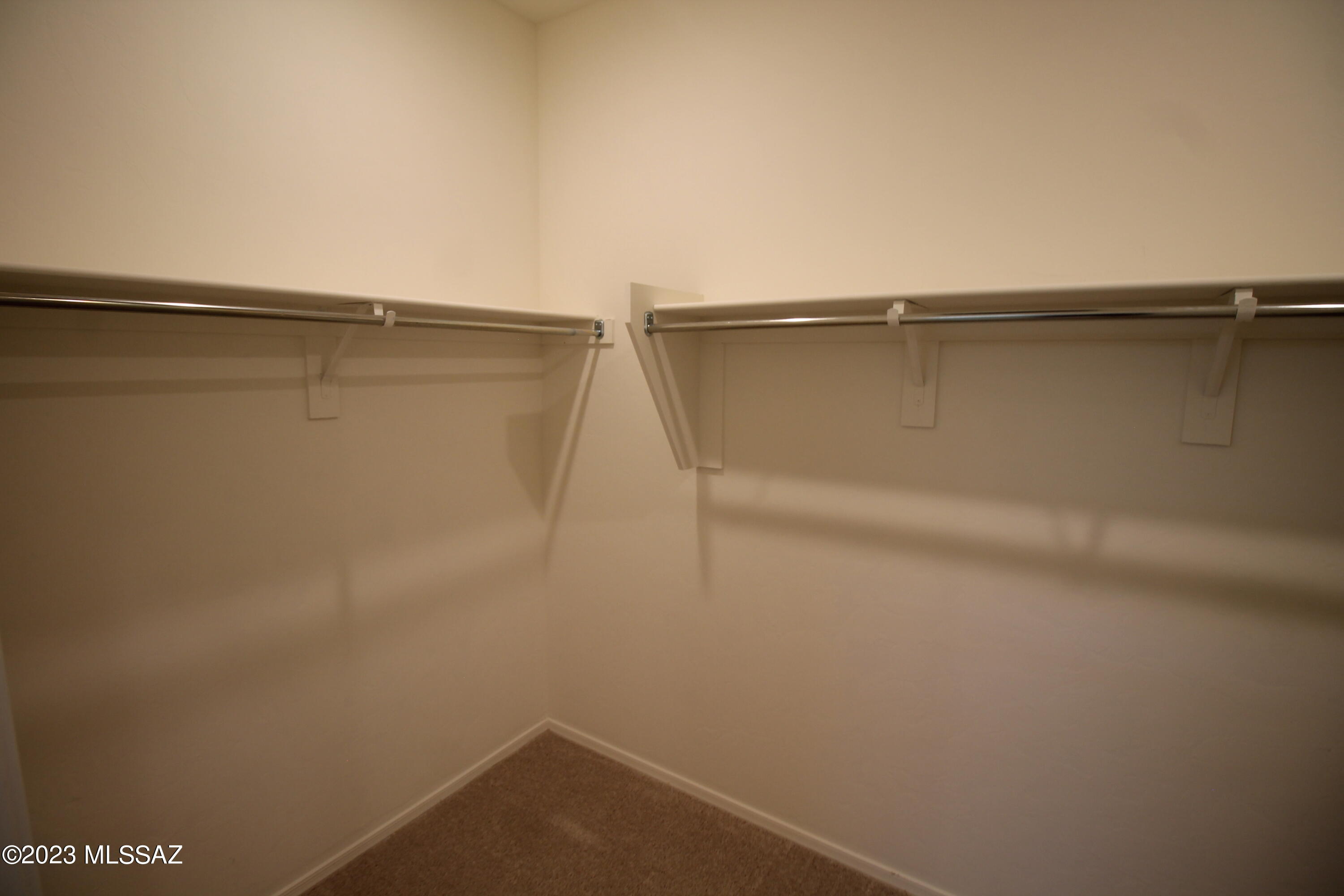 La Estancia De Tucson (1-330) - Residential Lease