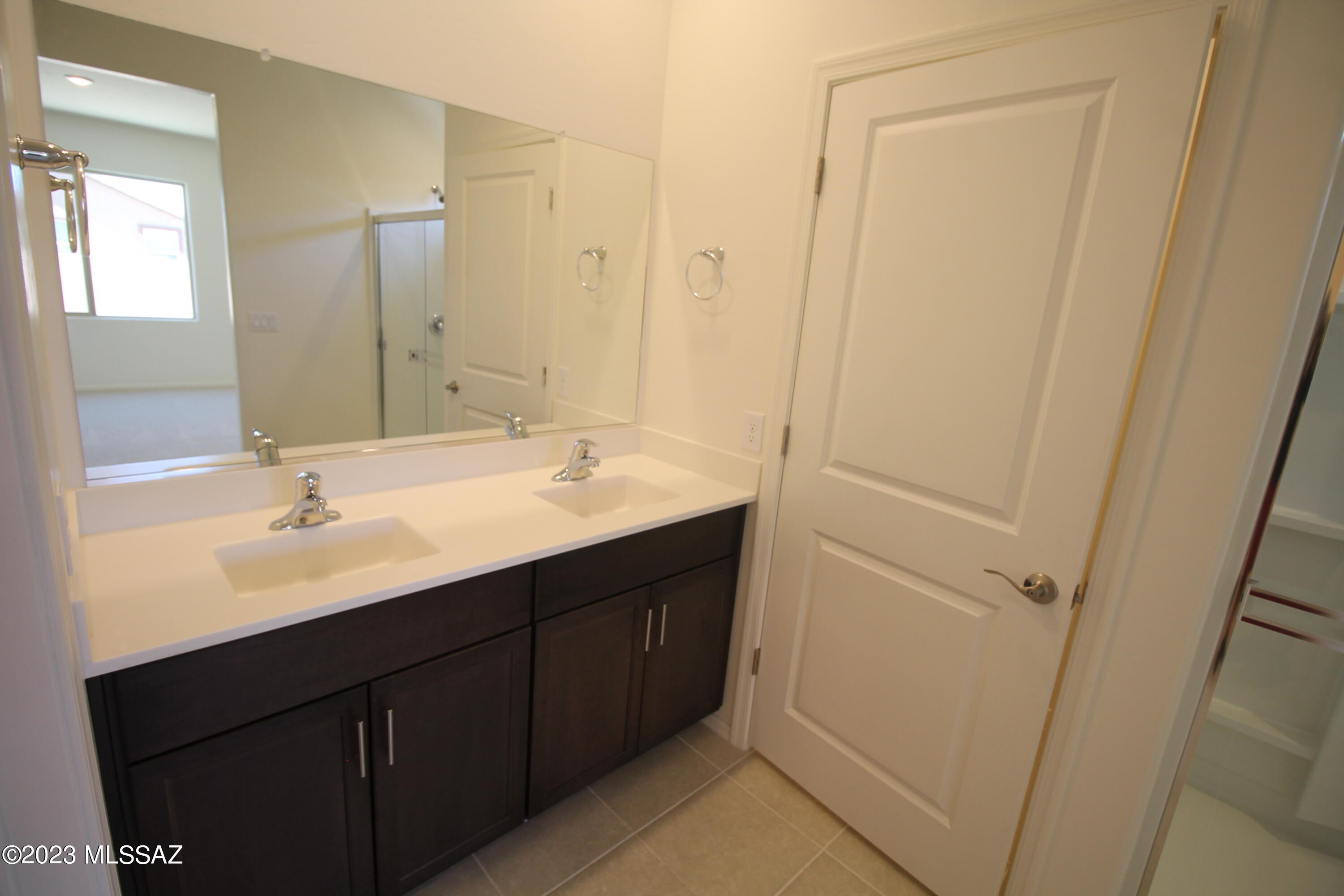 La Estancia De Tucson (1-330) - Residential Lease