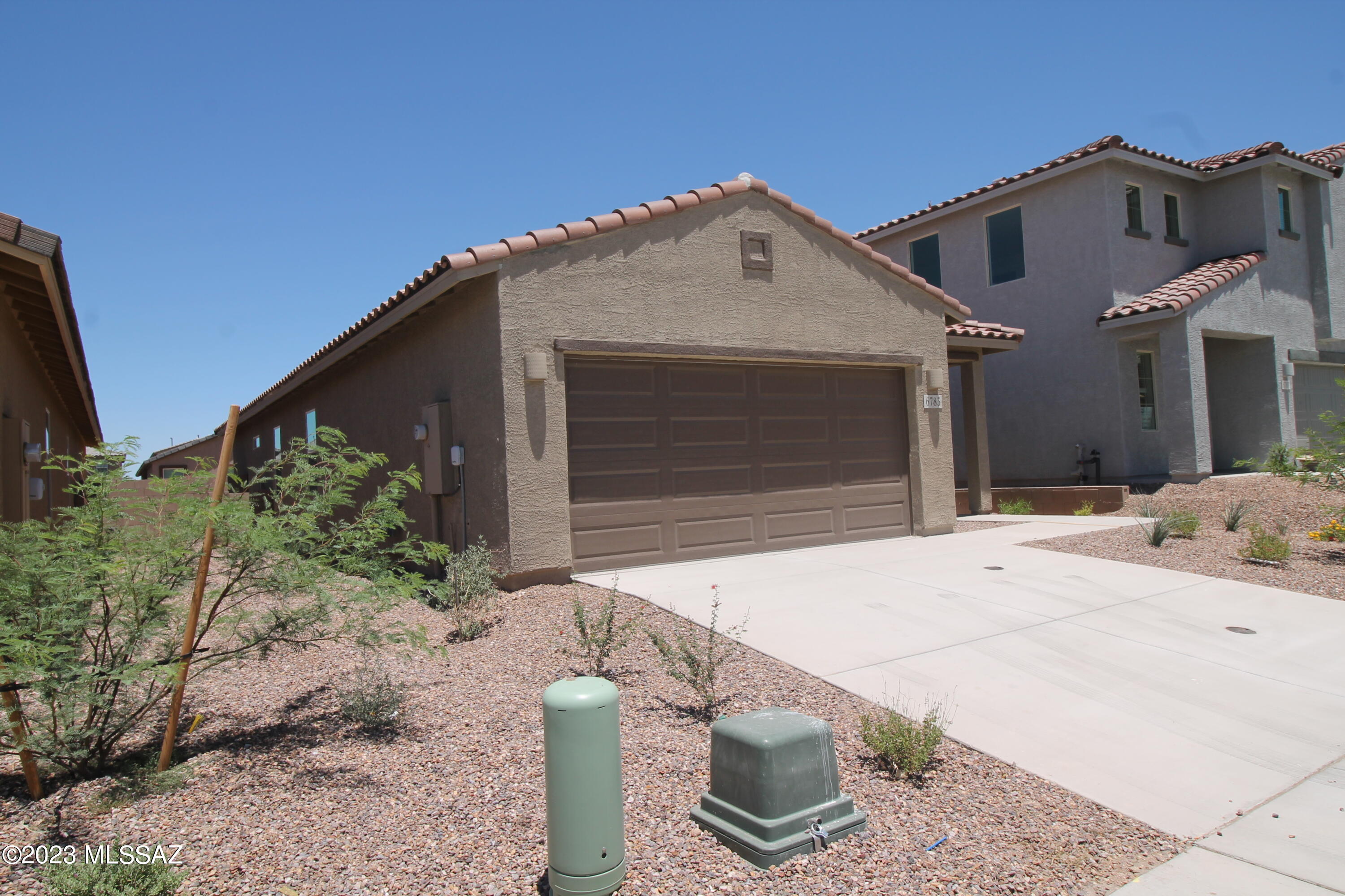 La Estancia De Tucson (1-330) - Residential Lease