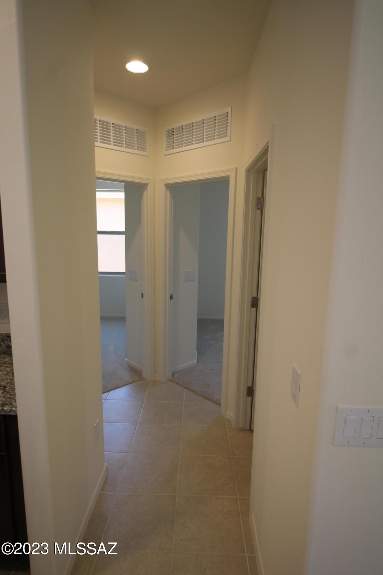 La Estancia De Tucson (1-330) - Residential Lease