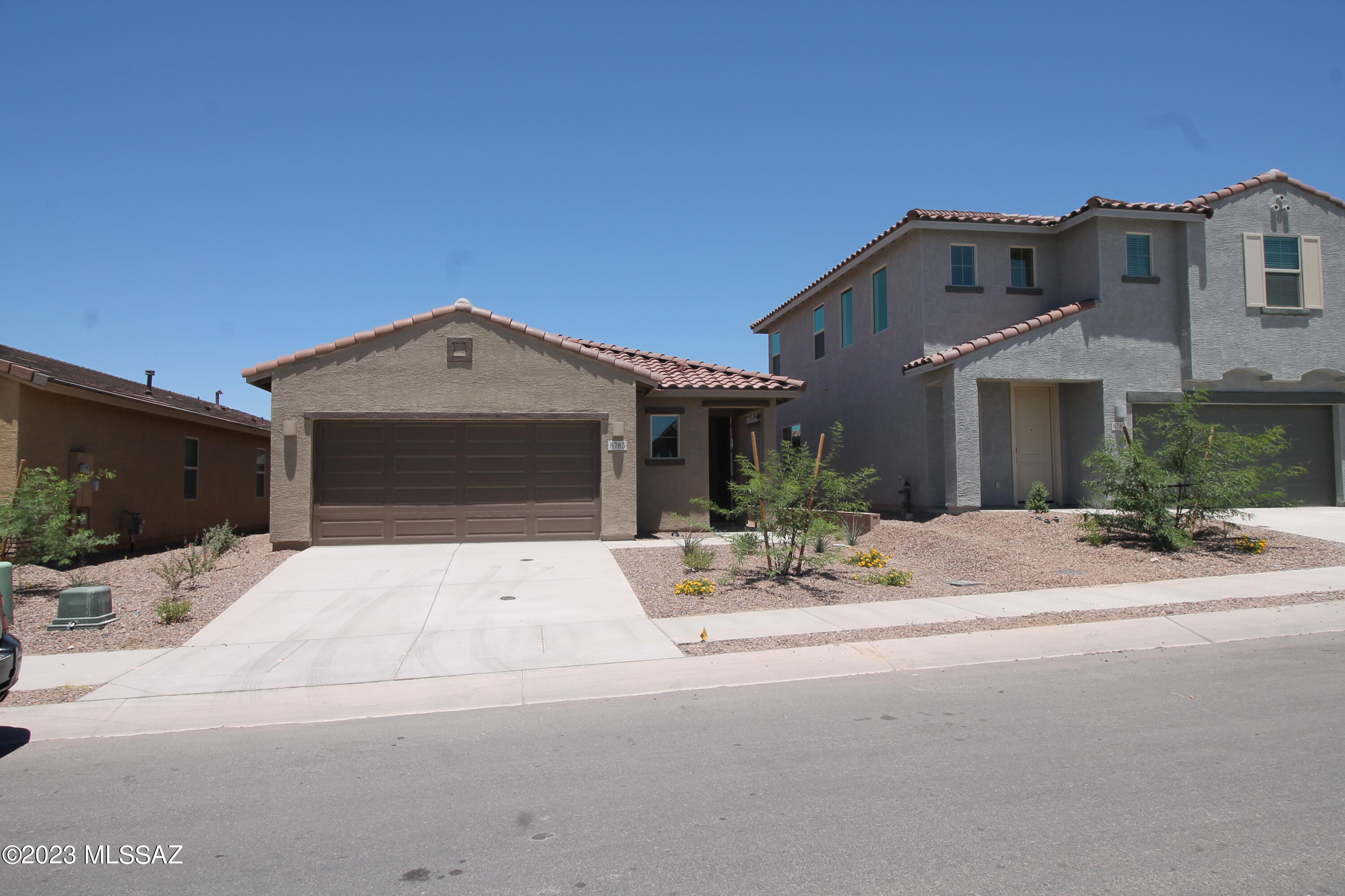 La Estancia De Tucson (1-330) - Residential Lease