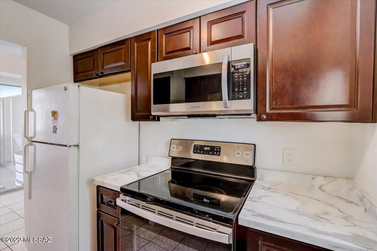 Las Colinas Condominiums - Residential