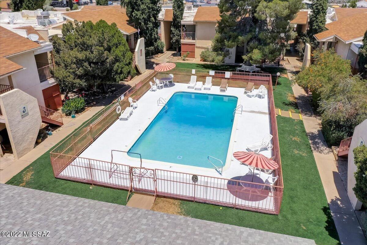 Las Colinas Condominiums - Residential