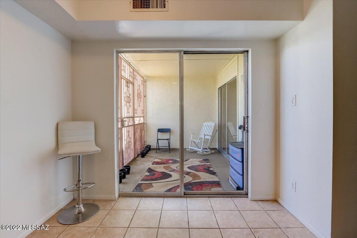 Las Colinas Condominiums - Residential