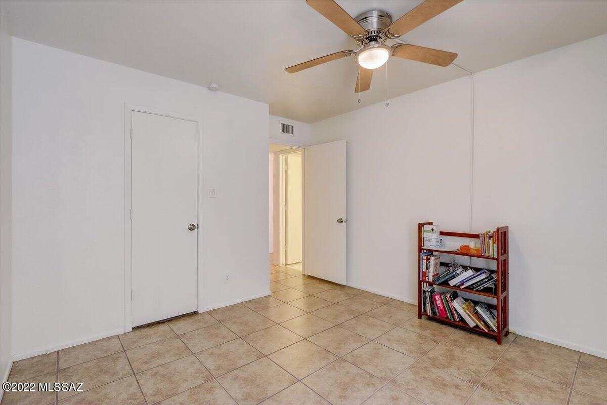 Las Colinas Condominiums - Residential