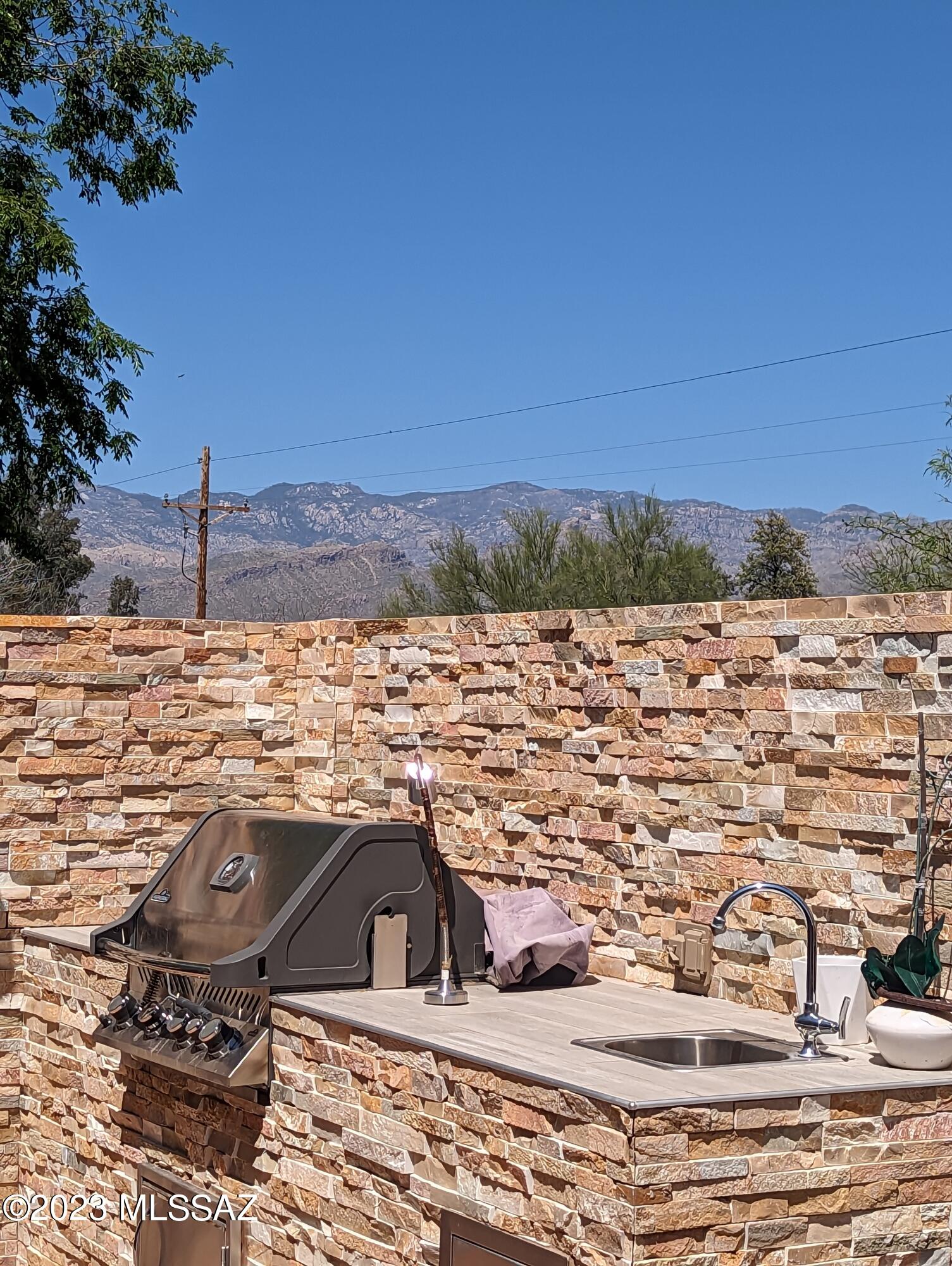 Rancho Esperero (1-343) - Residential Lease
