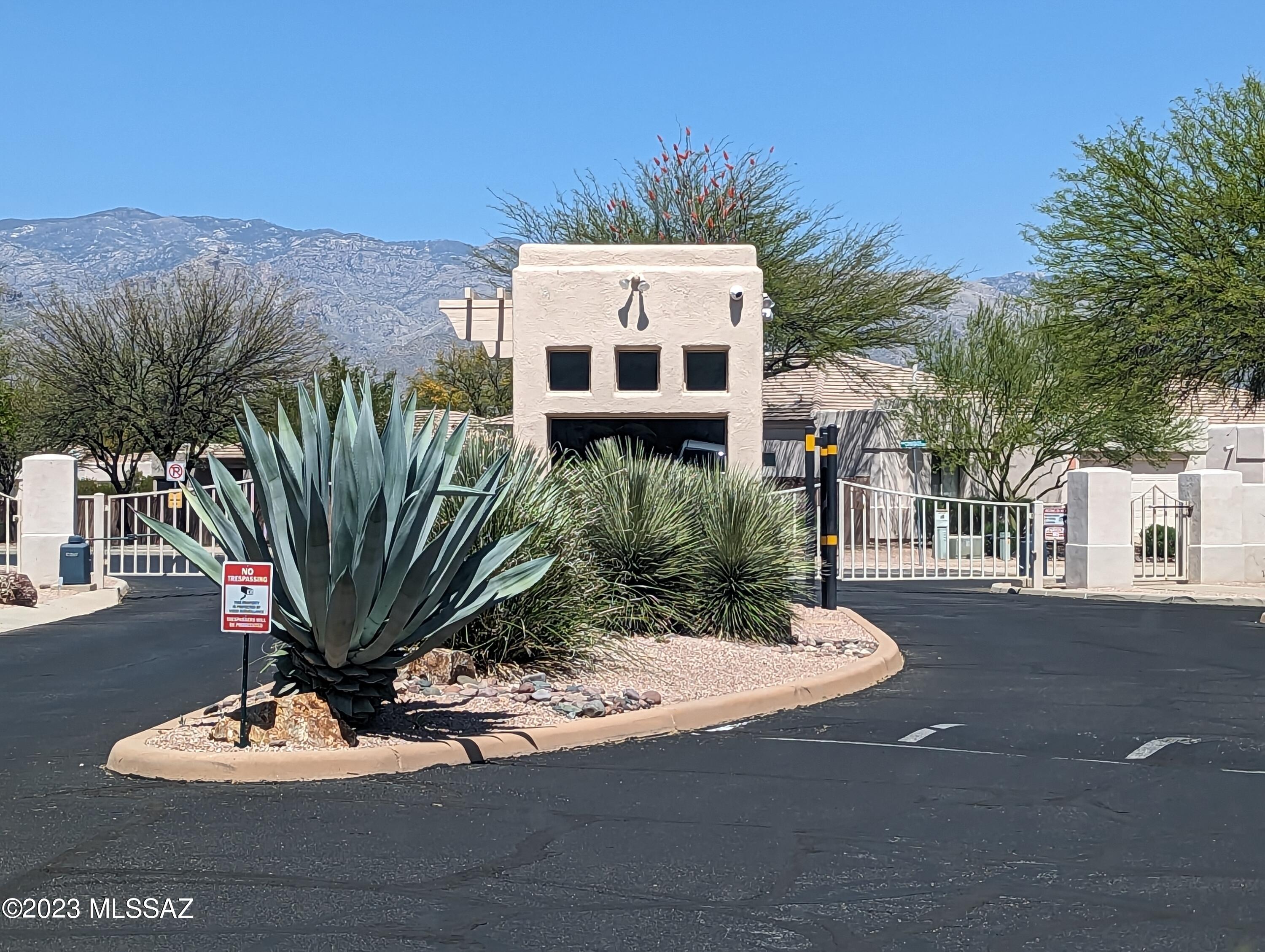 Rancho Esperero (1-343) - Residential Lease