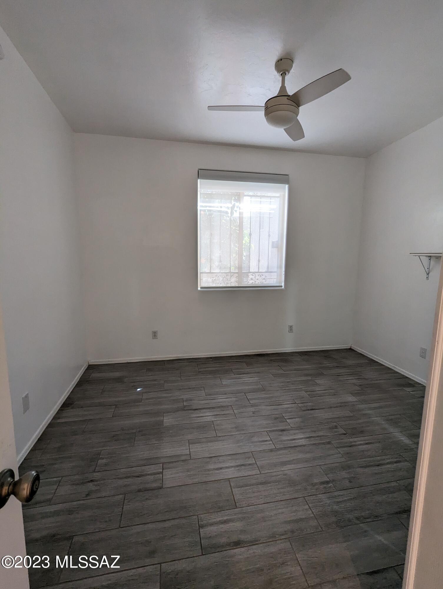 Rancho Esperero (1-343) - Residential Lease