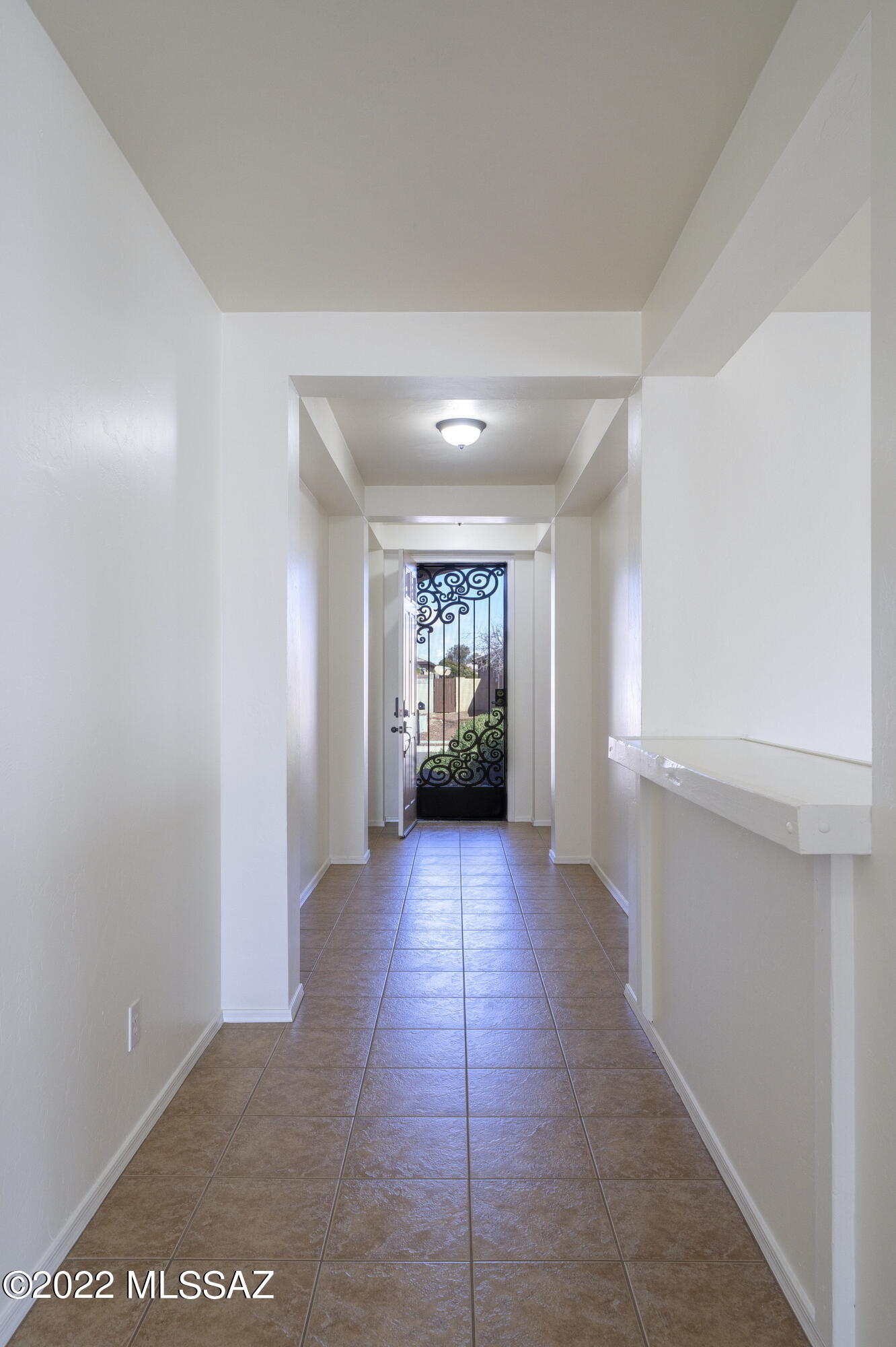 Black Horse (1-411) - Residential