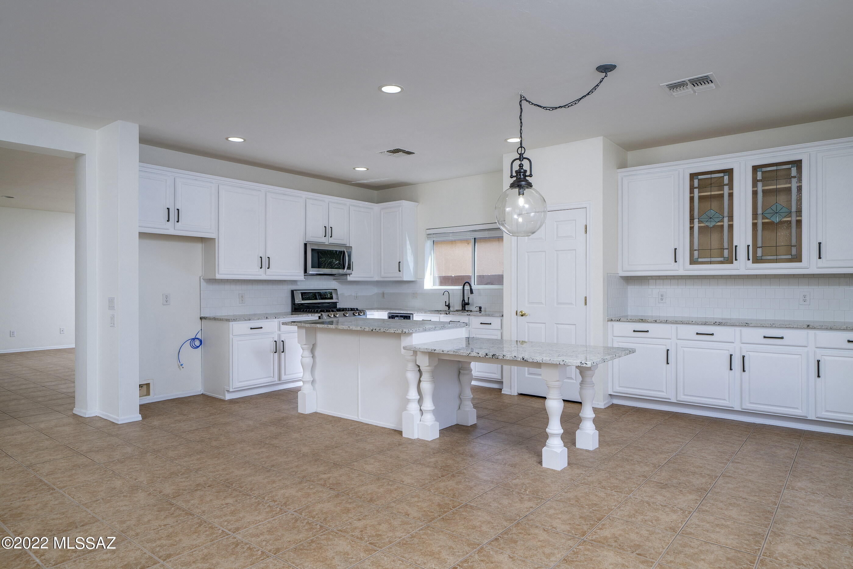 Black Horse (1-411) - Residential