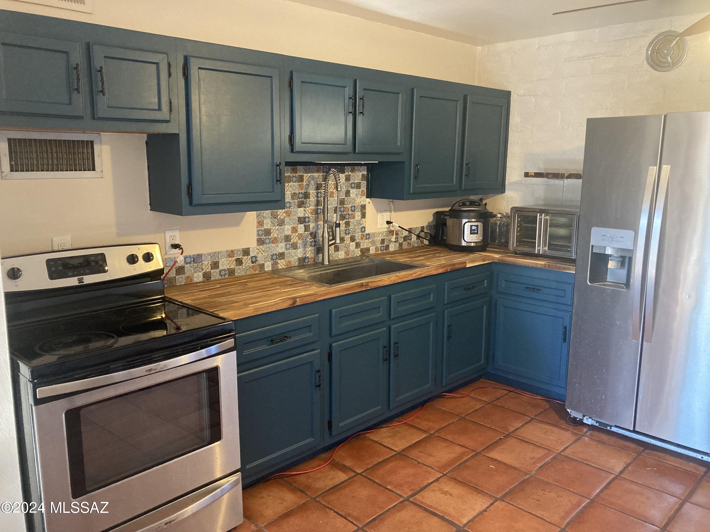Cancha Del Golf - Residential