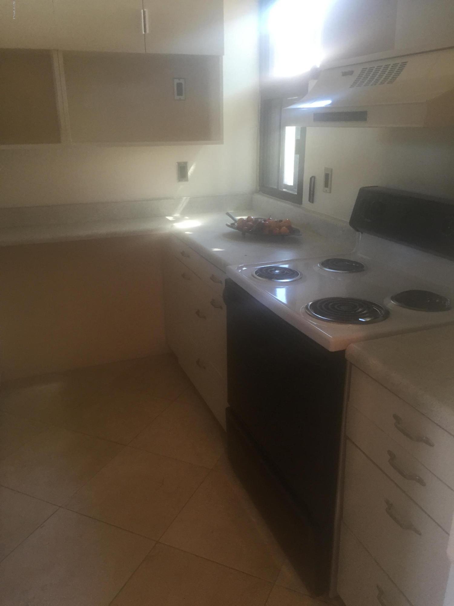 Coronado Place Condominiums II (Units 37-158) - Residential Lease