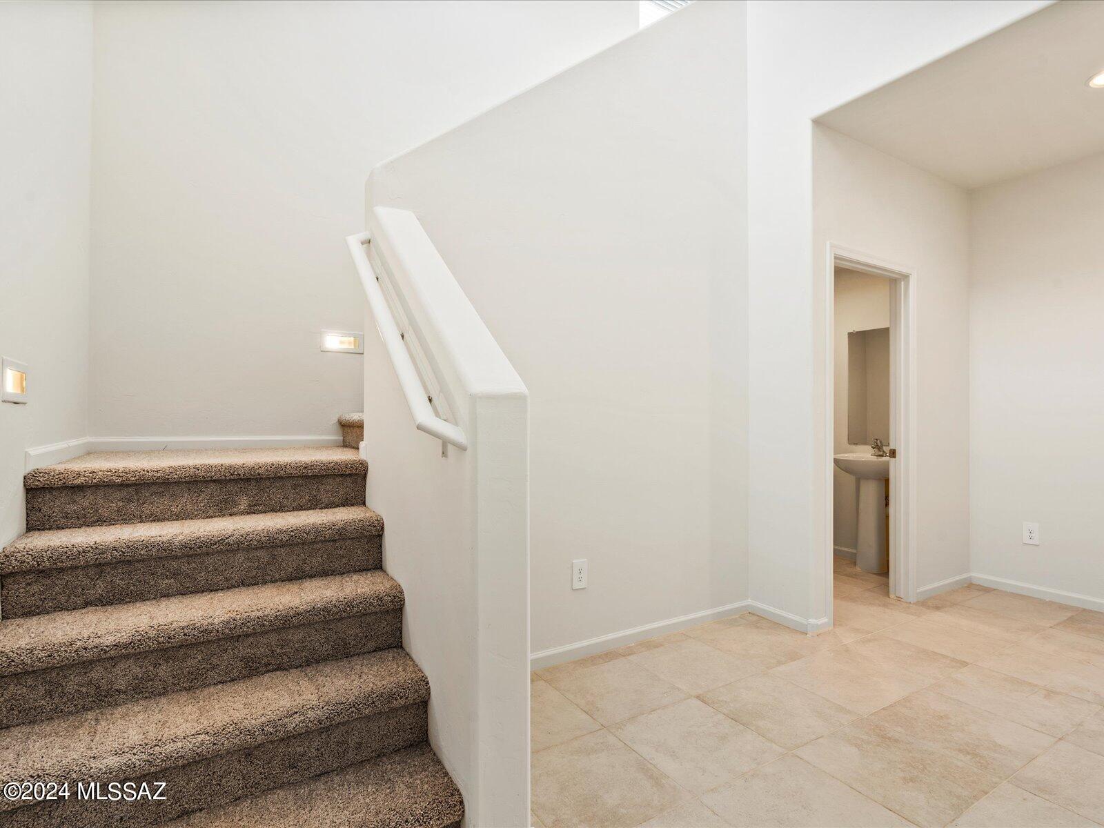 La Estancia De Tucson (1-330) - Residential