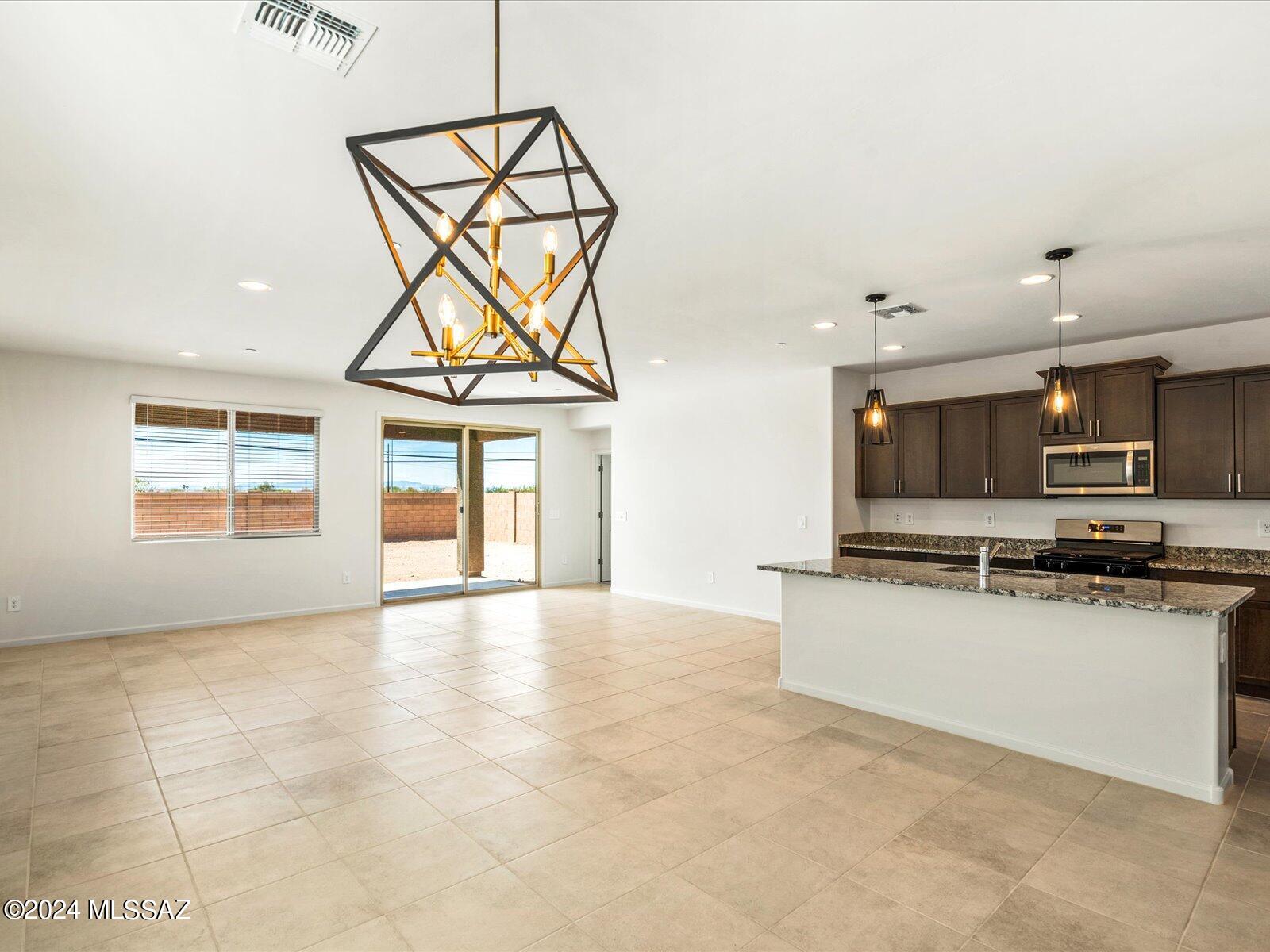 La Estancia De Tucson (1-330) - Residential