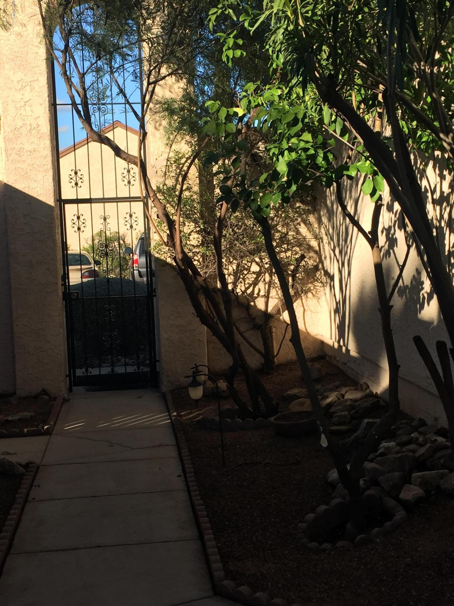 Countryside Shadows (1-72) - Residential