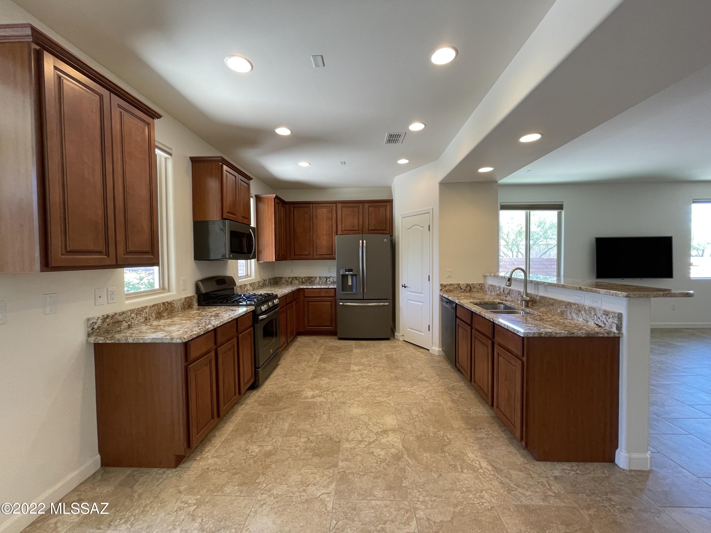 Hohokam Mesa Vistoso Town Center - Residential Lease