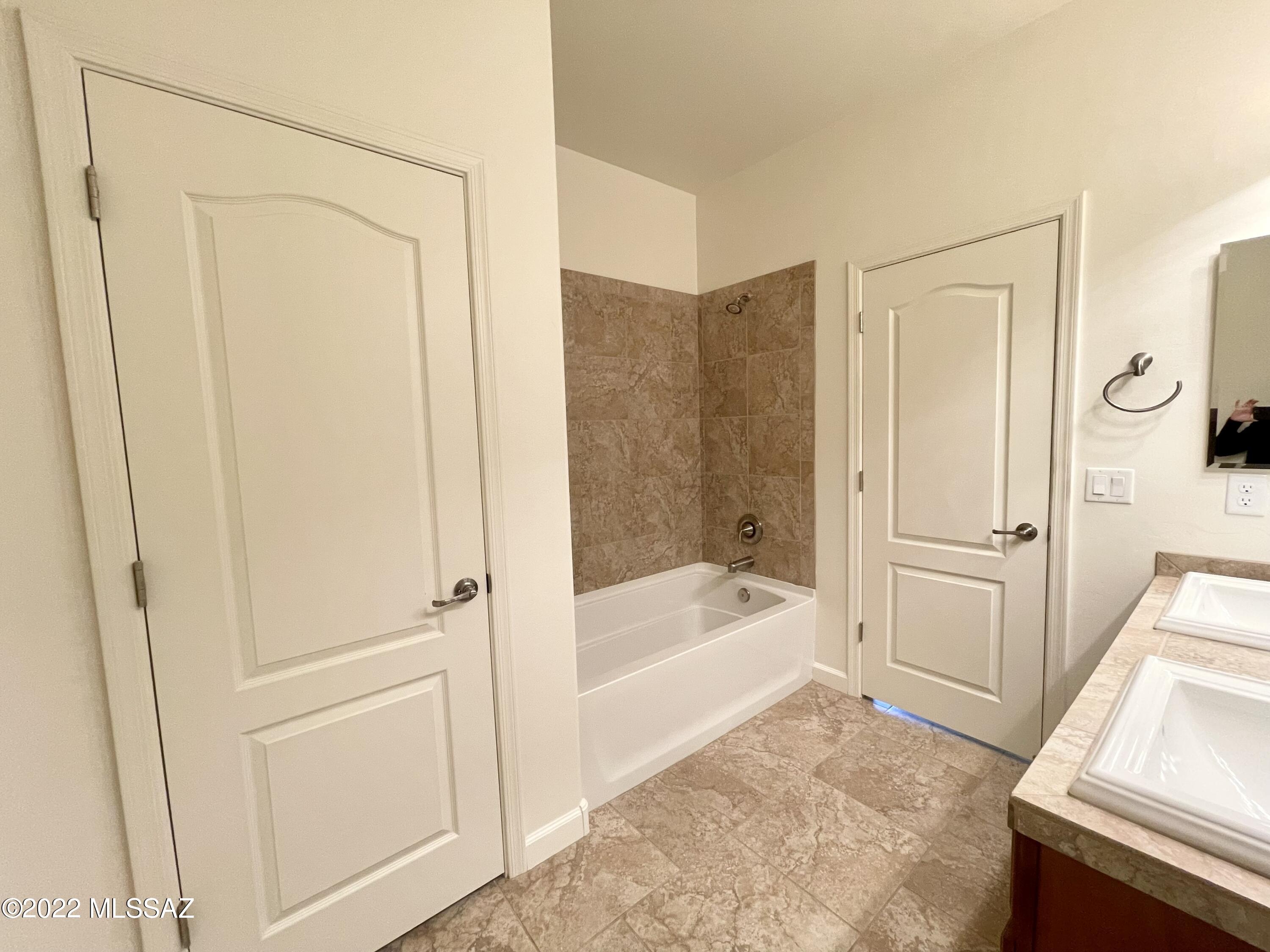 Hohokam Mesa Vistoso Town Center - Residential Lease