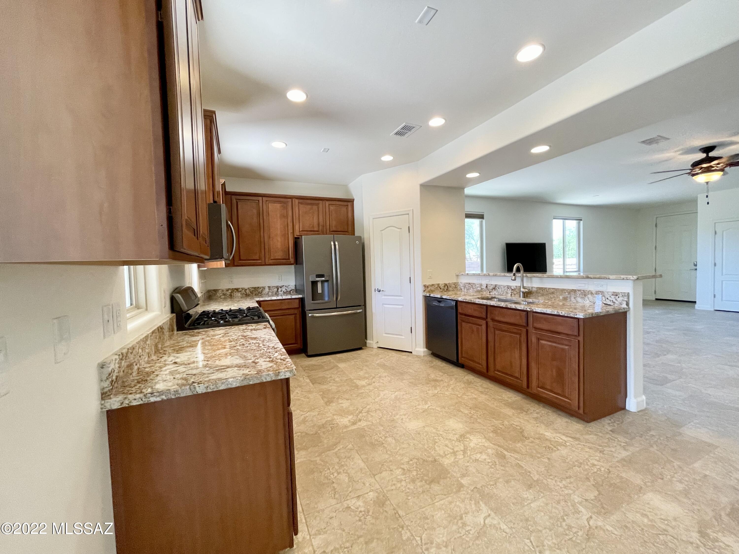 Hohokam Mesa Vistoso Town Center - Residential Lease
