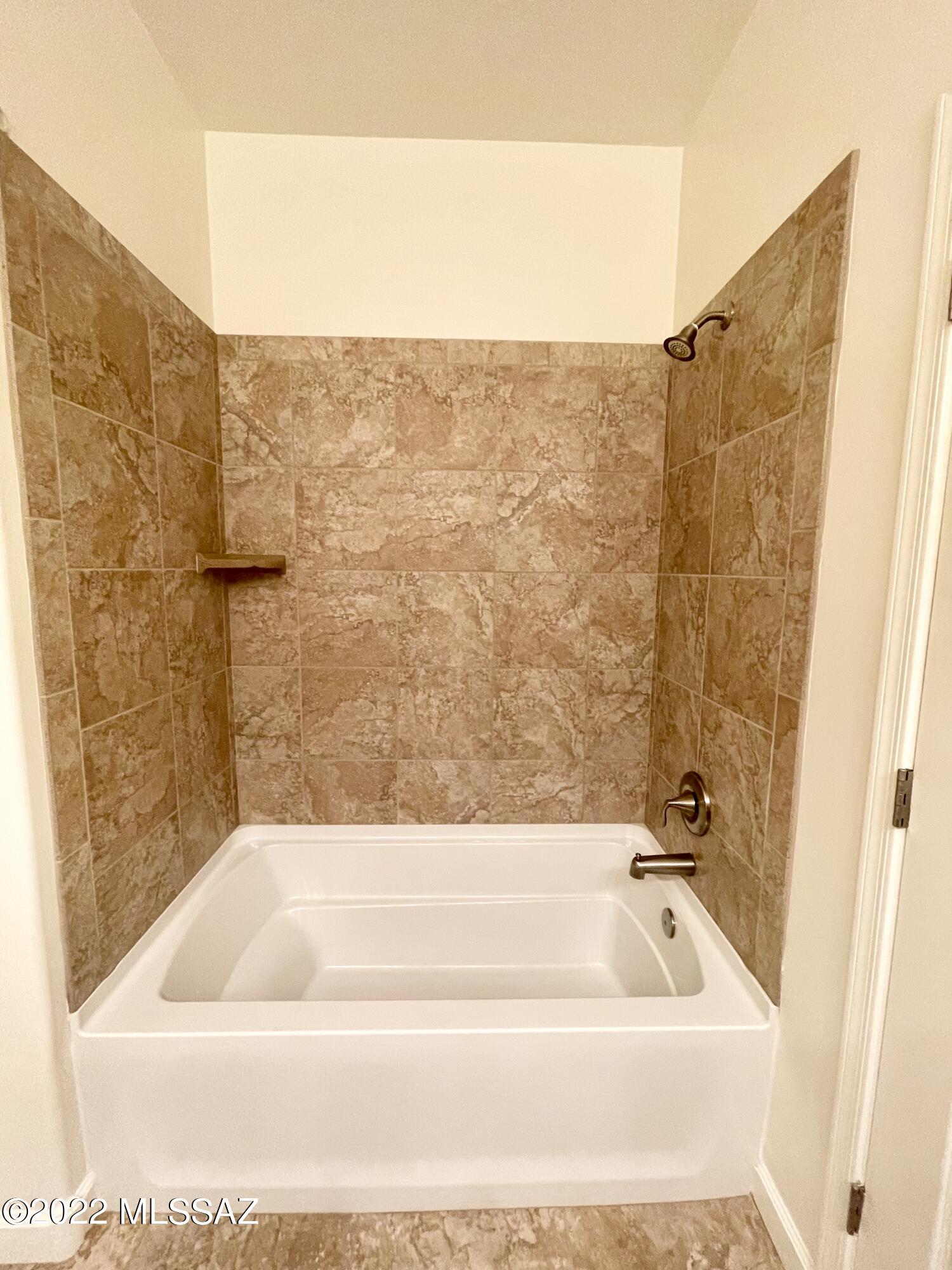 Hohokam Mesa Vistoso Town Center - Residential Lease