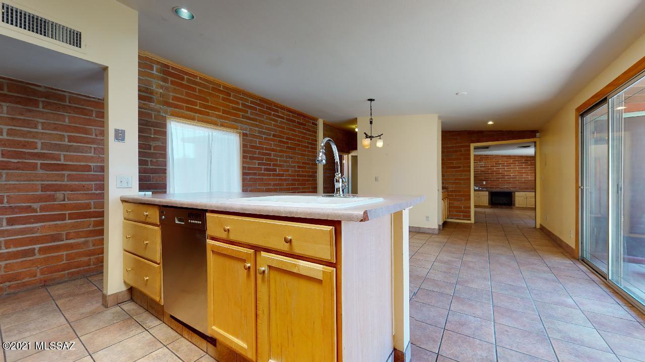 Wilshire Terrace - Residential