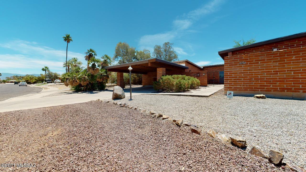 Wilshire Terrace - Residential