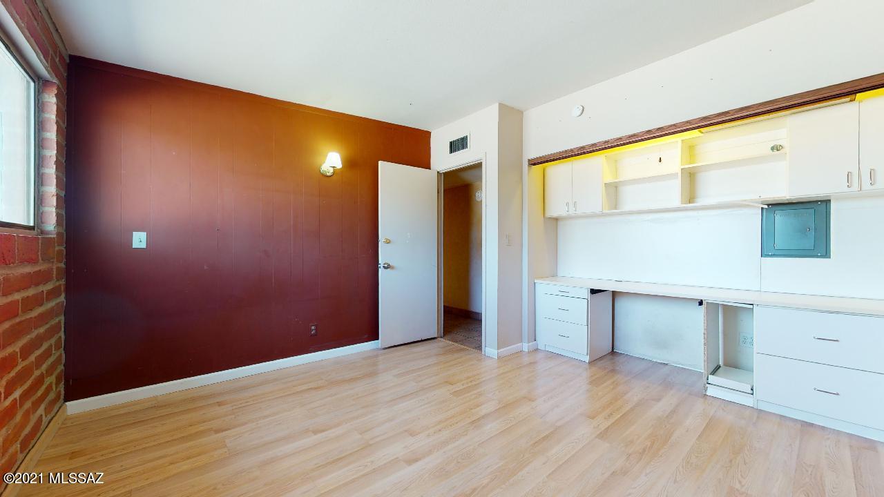 Wilshire Terrace - Residential