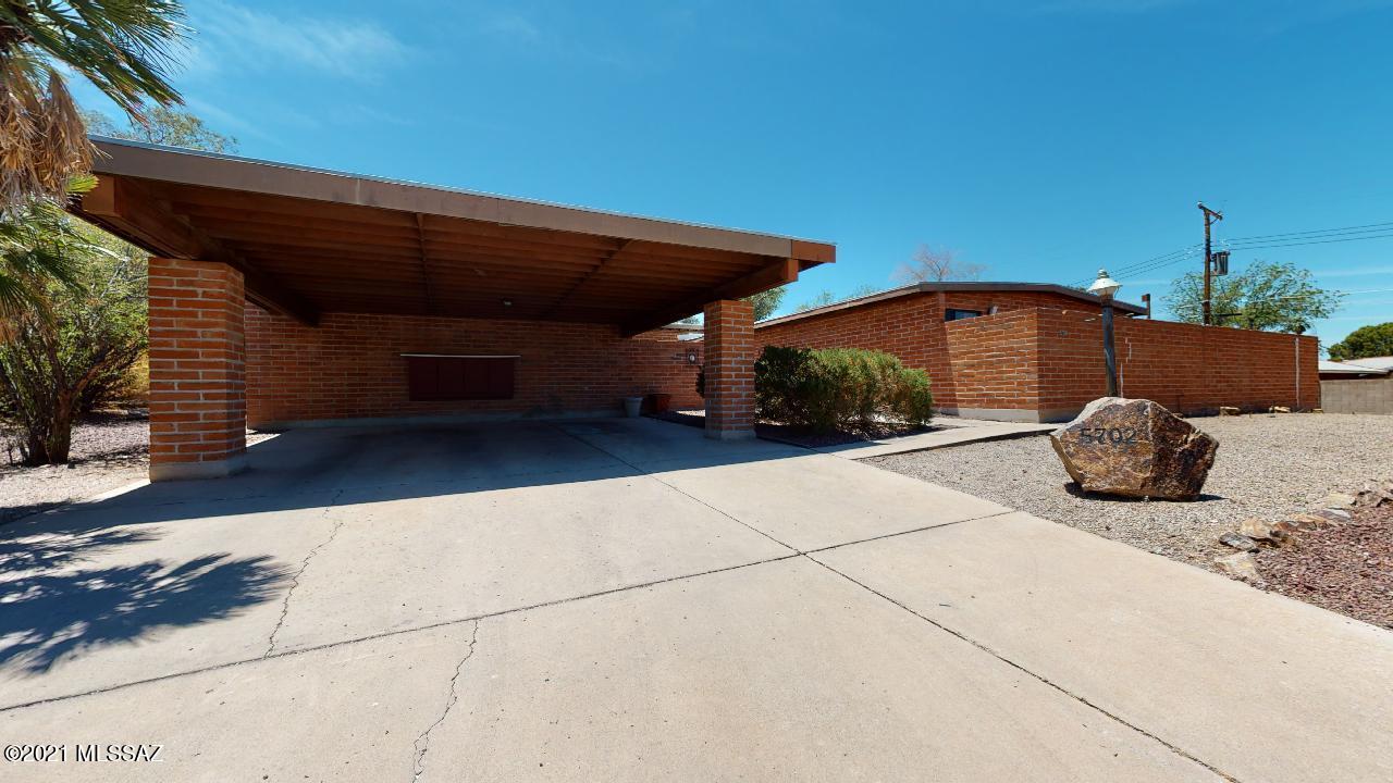 Wilshire Terrace - Residential