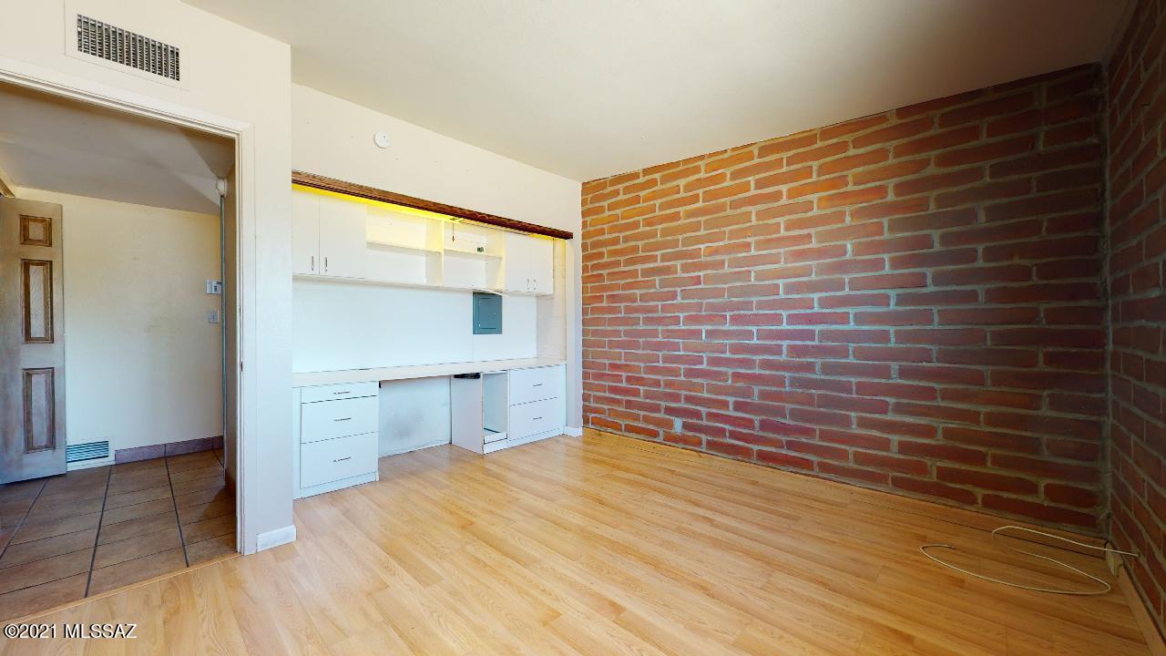 Wilshire Terrace - Residential