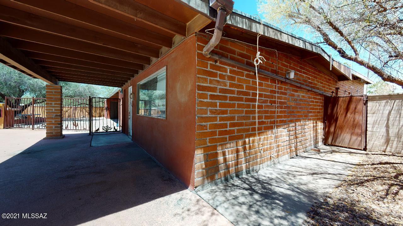 Wilshire Terrace - Residential