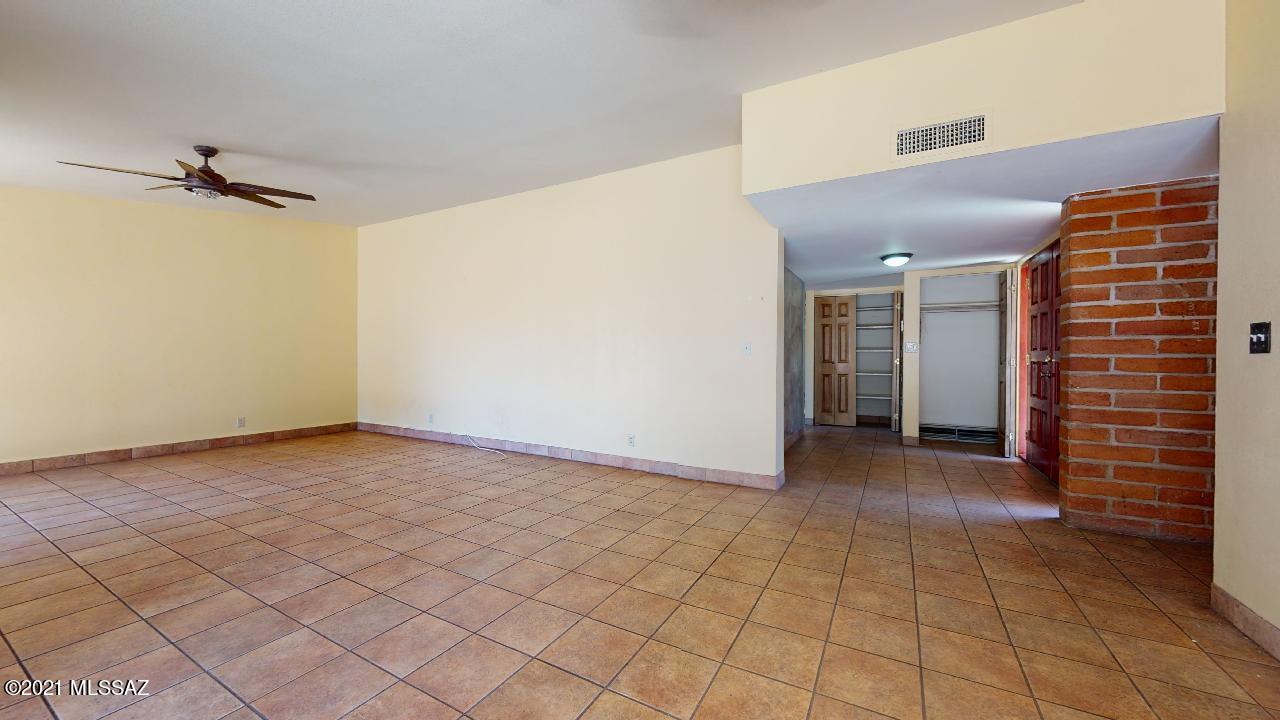 Wilshire Terrace - Residential
