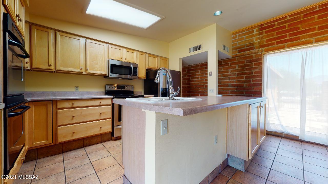 Wilshire Terrace - Residential