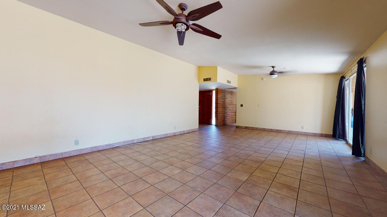 Wilshire Terrace - Residential